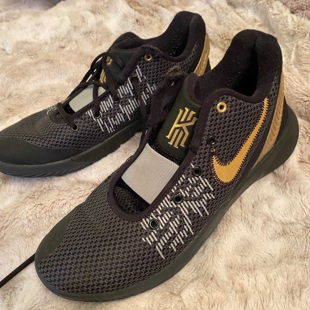 Nike Kyree basketball shoes